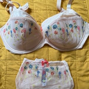Adore Me 3X / 44G matching set pink floral - CLEAN worn once for photoshoot